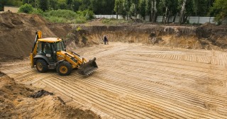 Разработка котлована Апшеронск, цена от 310 руб./м3.