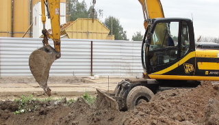 Выкопать яму экскаватором в Апшеронске от 929 руб. - 2Землекопа-Пшр